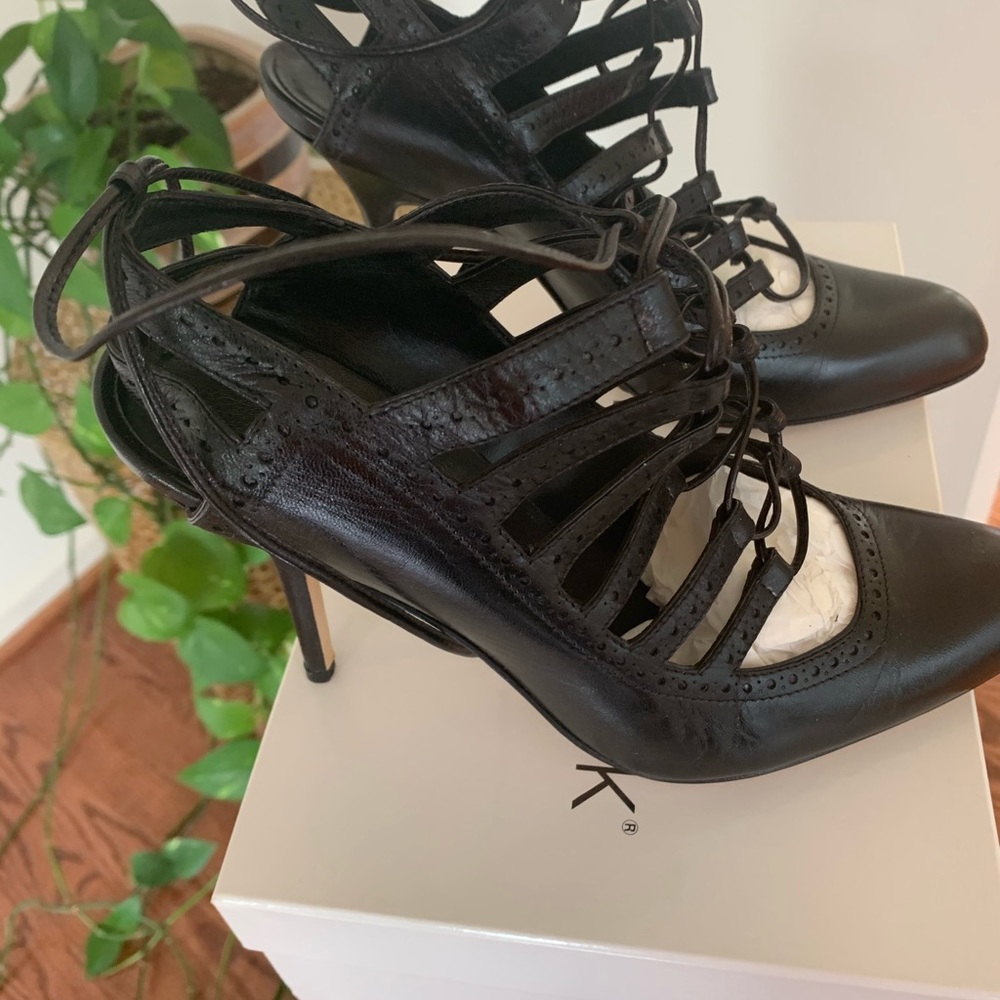 Brand new never been worn Manolo Blahnik heels!